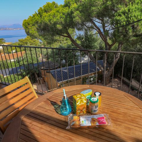 APPARTEMENT 4 personnes - Appartement Bellevue - Vue Mer - Jacuzzi privatif - Climatisation et TV