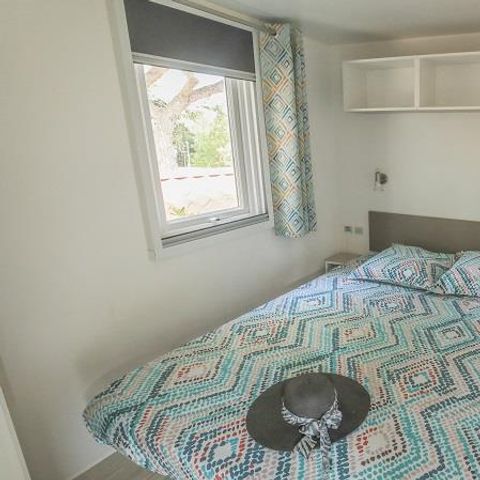 BUNGALOW 4 personnes - Mobil-home Azur Sérénité 24m² - Jacuzzi privatif - 3 pièces - 2 chambres - Climatisation