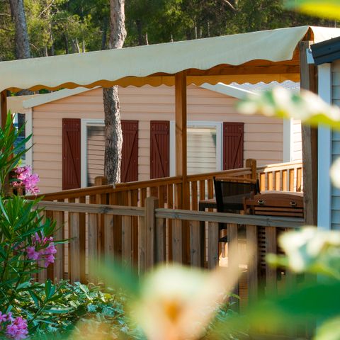 BUNGALOW 5 personnes - Location Mobilhome CONFORT - 2 chambres