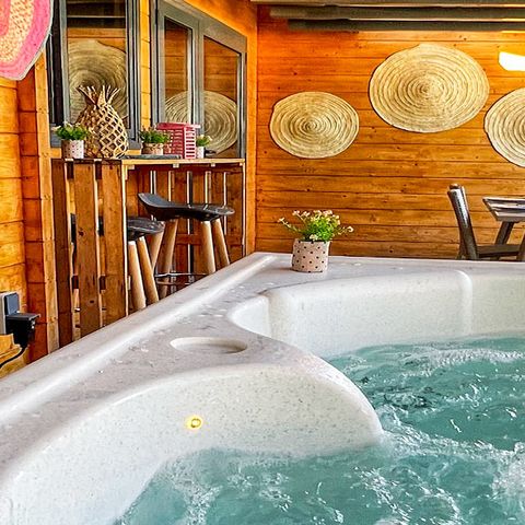 BUNGALOW 8 personnes - TROPICAL GOLD - 60m²- 3 chambres