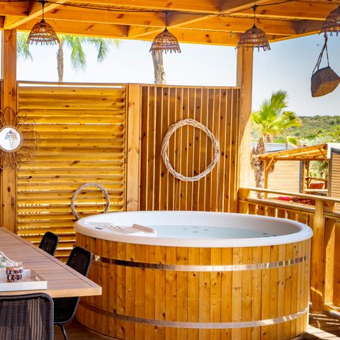 BUNGALOW 6 personnes - TROPICAL TOSCANA VIP - 40m² - 3 Chambres - 2 salles de bain
