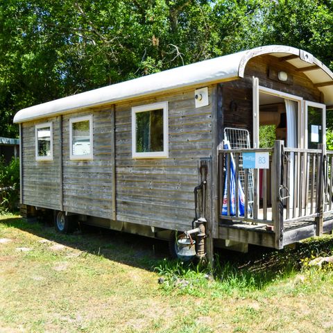 HÉBERGEMENT INSOLITE 4 personnes - Roulotte 2 trèfles 2 chambres