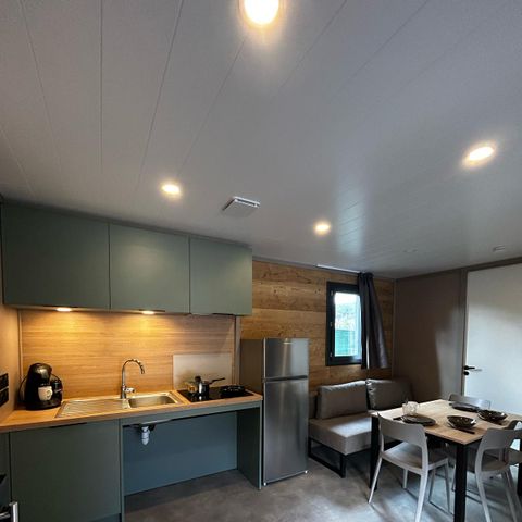 CHALET 4 personnes - Chalet PMR Premium 35m² - 2 chambres  (CLIM + TV + Plancha) ***NOUVEAUTE 2025 !!!
