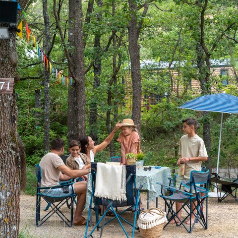 Emplacement - Emplacement tente, camping car ou caravane