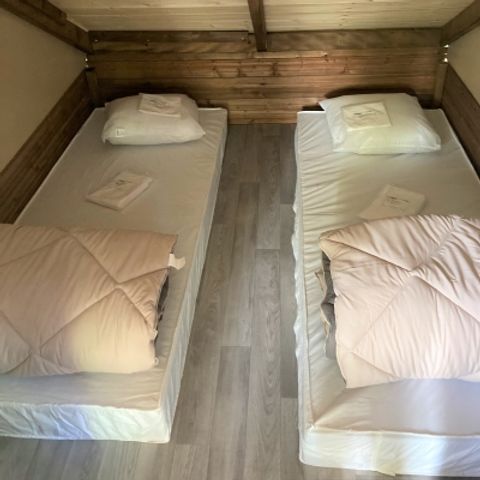 CHALET 4 personnes - La Cabane avec Sanitaires. Arrivée 16h Départ 10h. Max