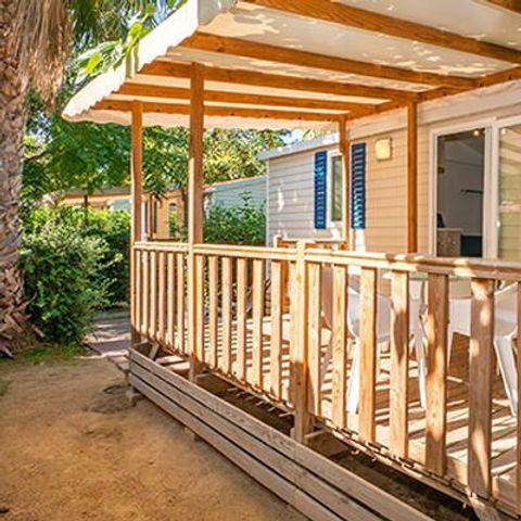 BUNGALOW 6 personnes - Mobil-home | Comfort | 3 Ch. | 4/6 Pers. | Terrasse surélevée | Clim.