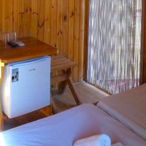 BUNGALOW 2 personnes - Bungalow pas de cuisine lits simples