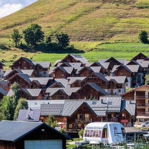 Résidence Le Hameau des Aiguilles - Camping Savoie - Image N°2