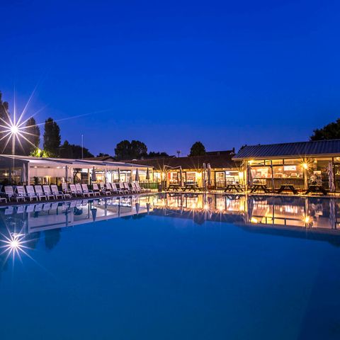 hu Venezia Camping in Town - Camping Venise - Image N°2