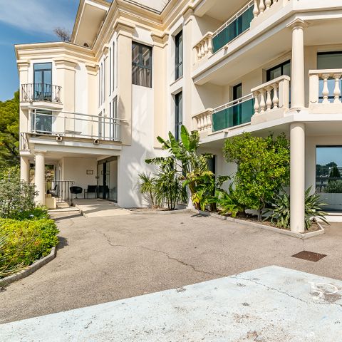 Résidence Adriana - Vacancéole - Camping Bouches-du-Rhône - Image N°3