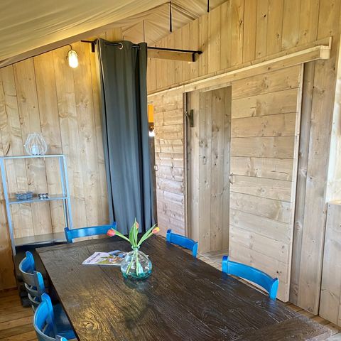 Tente en toile et en bois 6 personnes - y compris les installations sanitaires