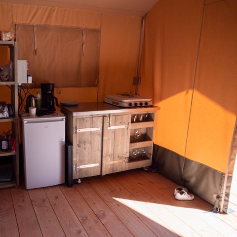 Tente en toile et en bois 6 personnes - y compris unité sanitaire privée