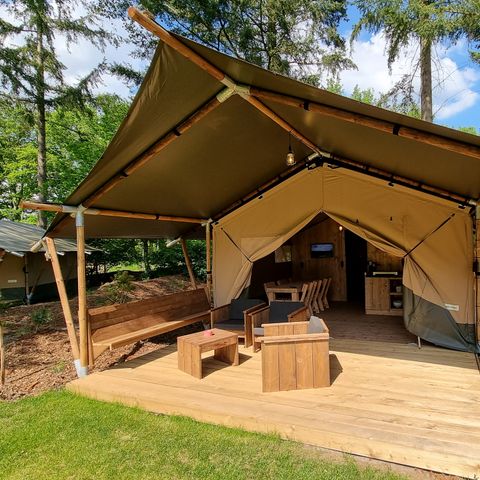 Tente en toile et en bois 5 personnes - y compris les installations sanitaires