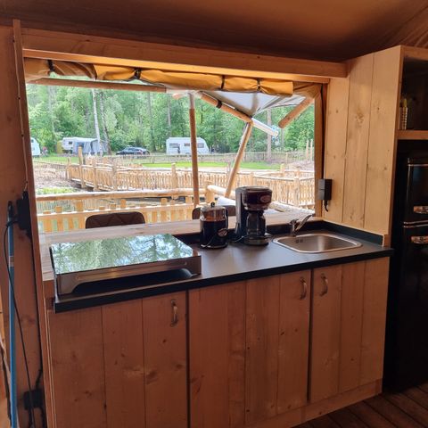 TENTE TOILE ET BOIS 4 personnes - Luxe avec sanitaires (MIVA)