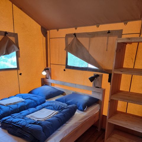 Tente en toile et en bois 4 personnes - Luxe avec sanitaires (MIVA)