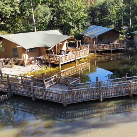 Tente en toile et en bois 2 personnes - Tente Safari de luxe avec sanitaires (MIVA)