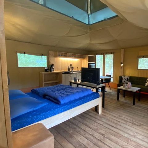 Tente en toile et en bois 2 personnes - Tente Safari de luxe avec sanitaires (MIVA)