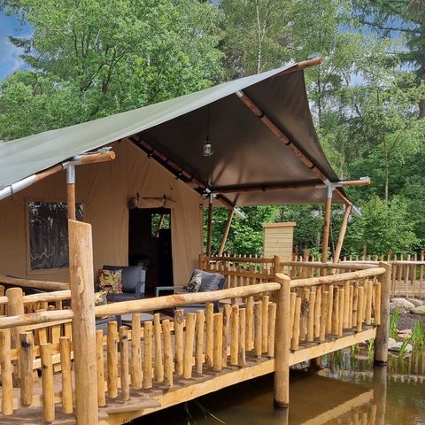 Tente en toile et en bois 4 personnes - Luxe avec sanitaires