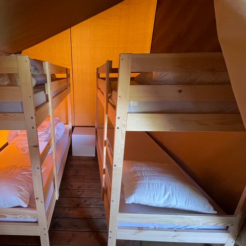 TENTE TOILE ET BOIS 6 personnes