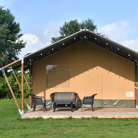 Tente en toile et en bois 4 personnes - y compris les installations sanitaires