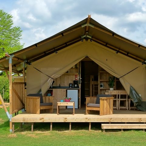 Tente en toile et en bois 5 personnes - y compris les installations sanitaires