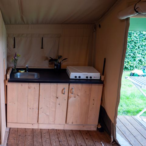 TENTE TOILE ET BOIS 6 personnes - y compris les toilettes