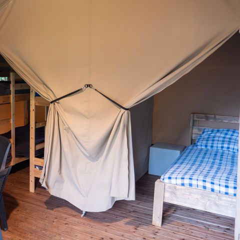 TENTE TOILE ET BOIS 6 personnes - y compris les toilettes