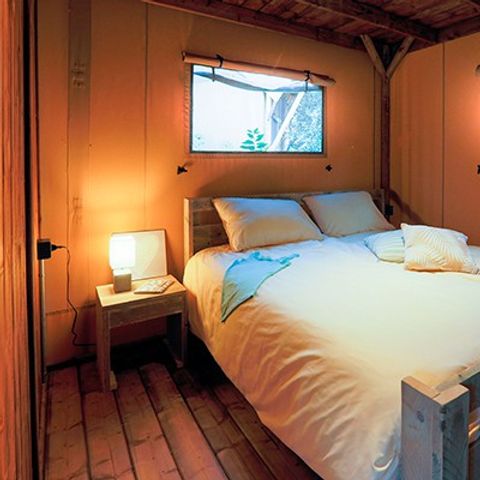 TENTE TOILE ET BOIS 6 personnes - Tente Safari Lodge | 3 Ch. | 6 Pers. | 1 SDB | Clim.
