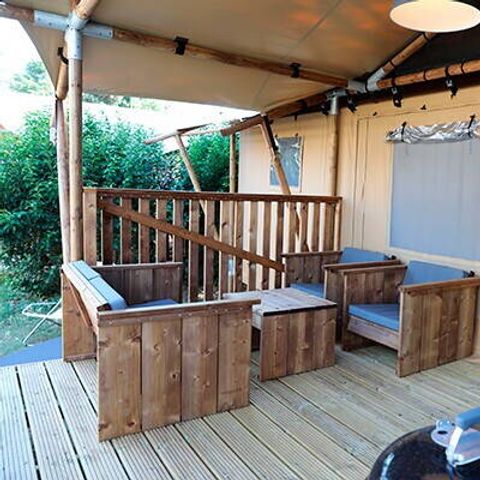 TENTE TOILE ET BOIS 6 personnes - Tente Safari Lodge | 3 Ch. | 6 Pers. | Terrasse surélevée | Clim.