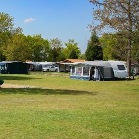 Emplacement - Emplacement de confort L sans voiture