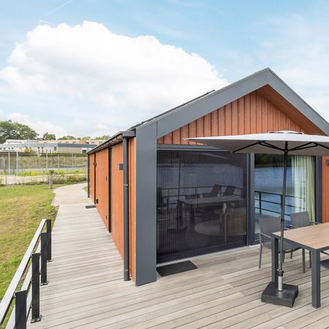 LODGE 4 personnes - Côté lac