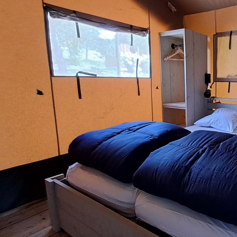 Tente en toile et en bois 6 personnes - Tente Lodge Prestige Plus - 2 chambres - 1 salle de bain - 35m²