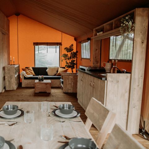 Tente en toile et en bois 6 personnes - Safari Prestige Plus - 3 chambres - 1 salle de bain 49m²