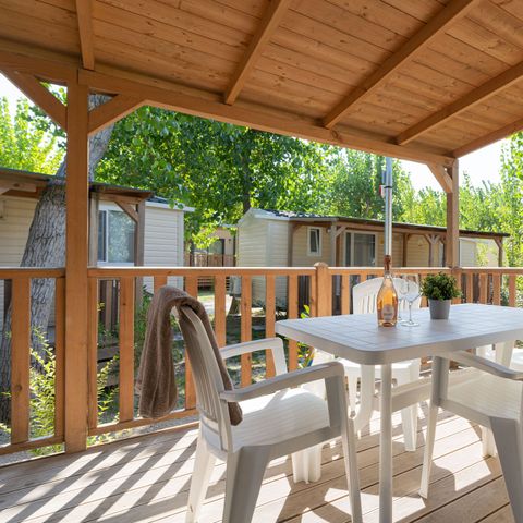 LODGE 4 personnes - Lodge Animaux Admis
