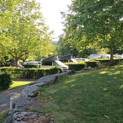 Camping Au Coeur des Vignes - Camping Jura - Image N°3