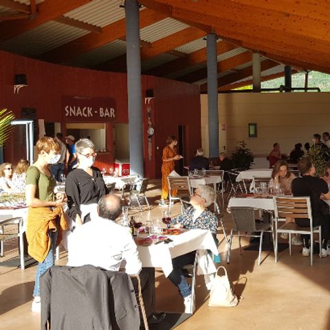 Camping Au Coeur des Vignes - Camping Jura - Image N°3