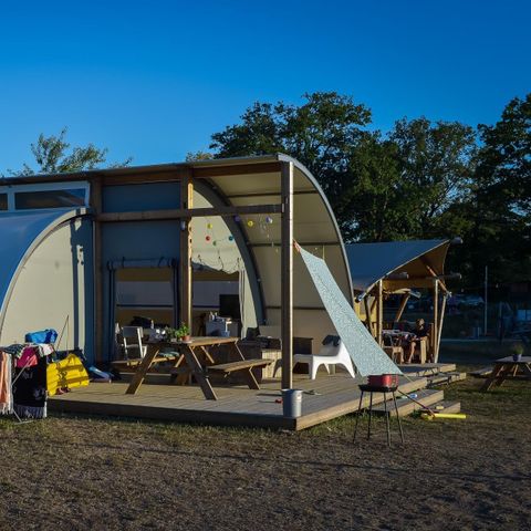 LODGE 5 personnes - Panorama avec sanitaires privés