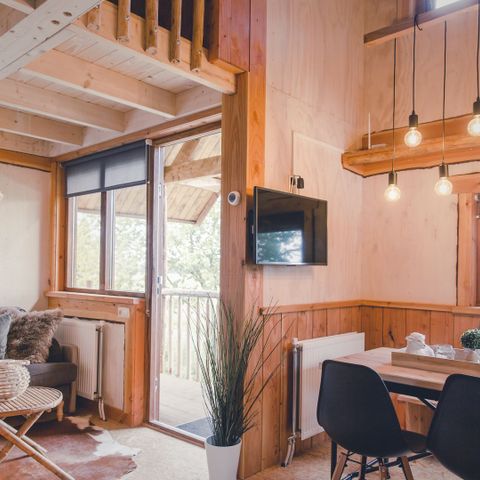 Hébergement 5 personnes - Maison dans les arbres