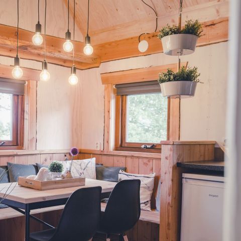 Hébergement 5 personnes - Maison dans les arbres