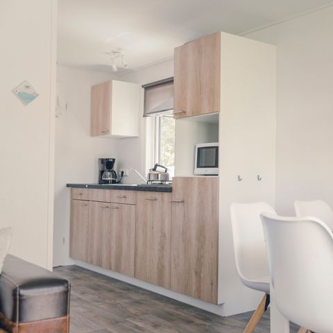 Hébergement pour groupe 30 personnes - 6x bungalette avec véranda