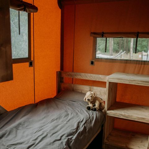 Tente en toile et en bois 4 personnes - Avec sanitaires privés - Max. - 2 adultes