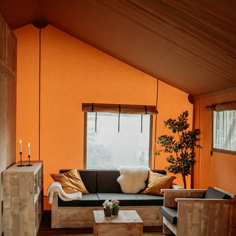 TENTE TOILE ET BOIS 4 personnes - avec sanitaires privés (max. 2 adultes)