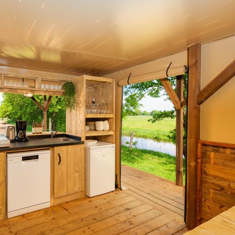 HÉBERGEMENT INSOLITE 6 personnes - Tente arboricole sur la Regge avec sanitaires privés