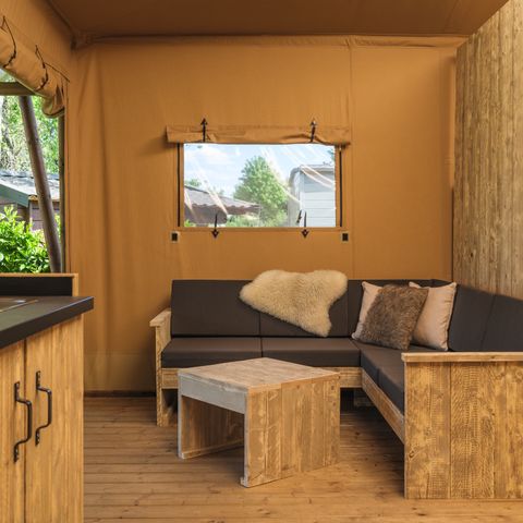 Tente en toile et en bois 5 personnes - Suite safari avec salle de bain privée