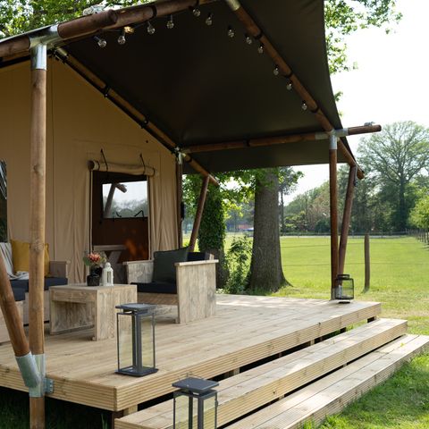 Tente en toile et en bois 8 personnes - Tente safari avec sanitaires privés