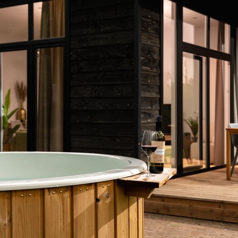 BUNGALOW 4 personnes - Wellness Boutique baby avec bain moussant + chambre bébé