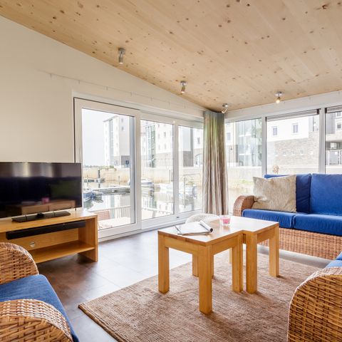 HÉBERGEMENT INSOLITE 6 personnes - Maison Flottante 6 personnes