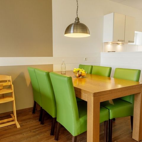 APPARTEMENT 6 personnes - Suite VIP au bord de l'eau EH906