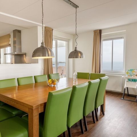 Hébergement pour groupe 12 personnes - Suite au bord de l'eau VIP EH912