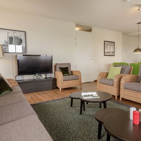 Hébergement pour groupe 12 personnes - Suite au bord de l'eau VIP EH912